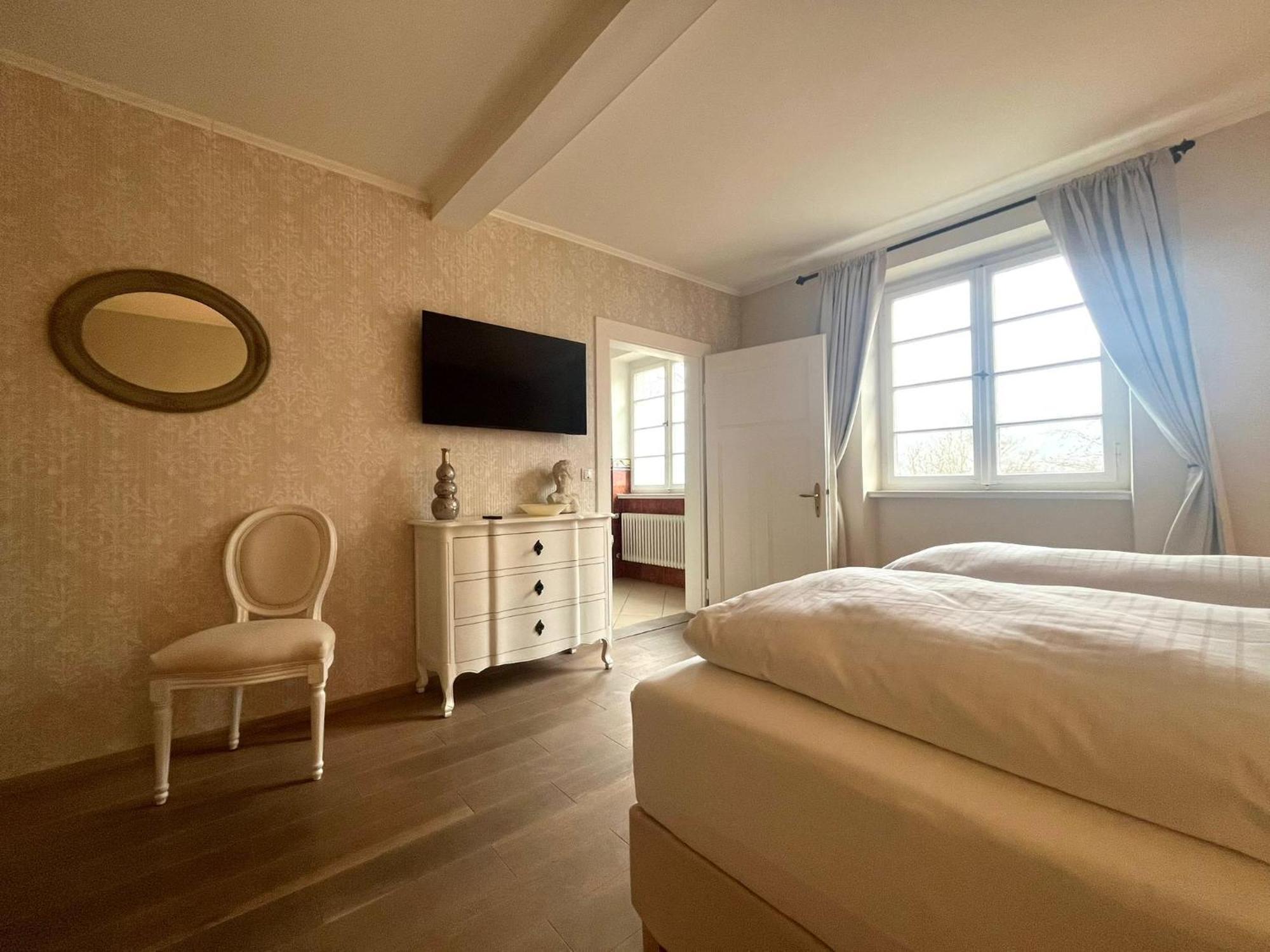 Karolingerhof - Mosel Hotel Kröv Kültér fotó